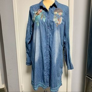 FASHION U CHAMBRAY FADED BUTTON DOWN EMBROIDERED DRESS SIZE M